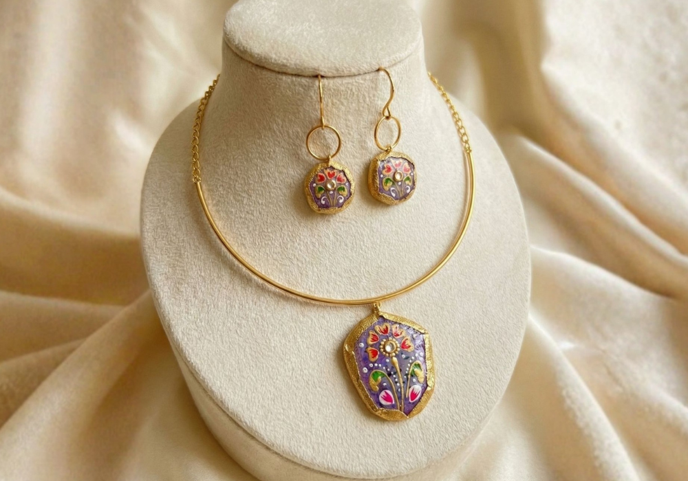 Contemporary Meenakari Choker